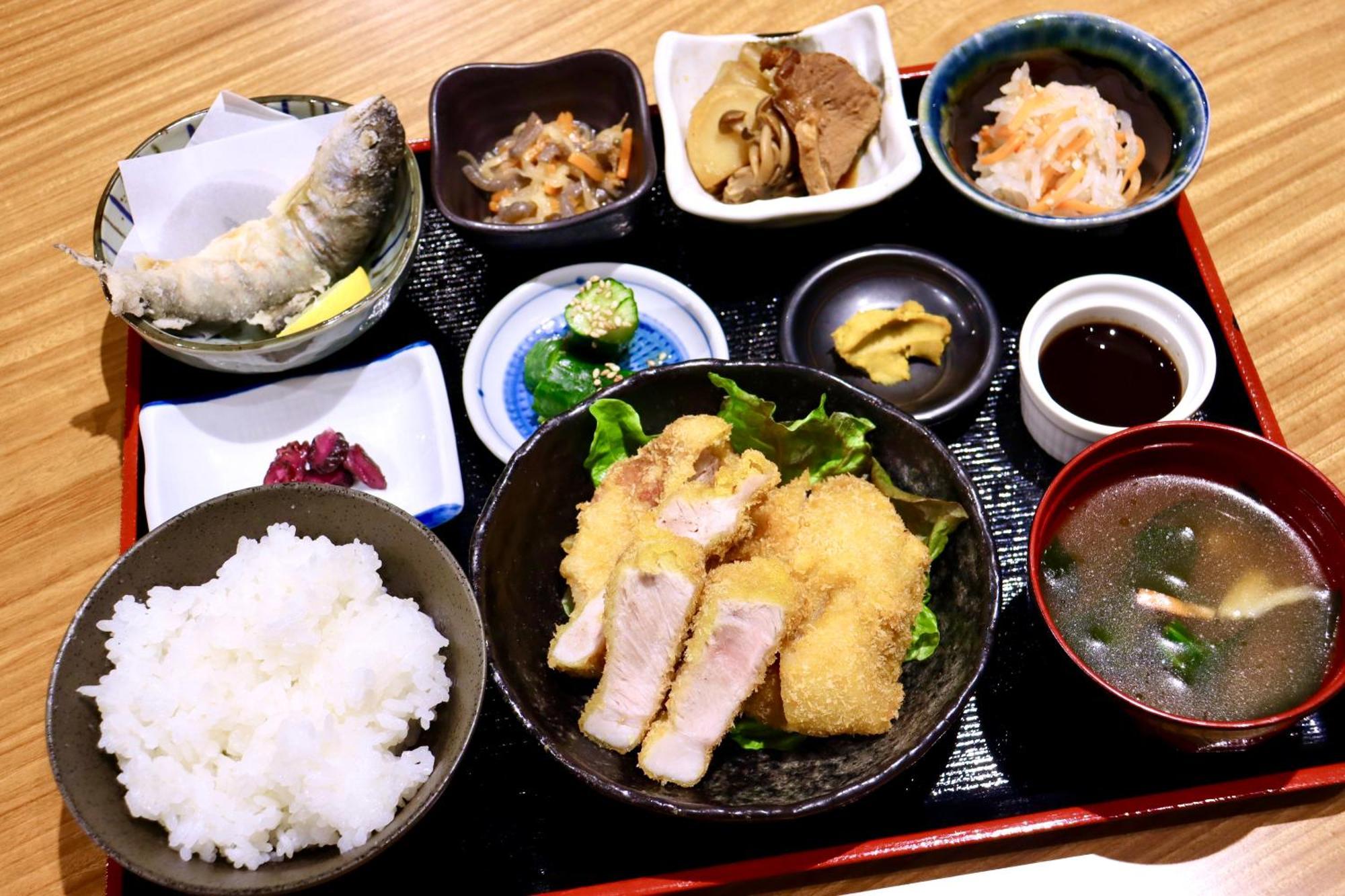 Villa 木を楽しむ一棟貸しの宿「ウッドヴィラ 心楽 -shigura-」 Tamba